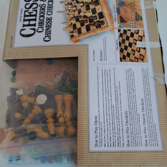 Chess Game - Picture 2 of 4